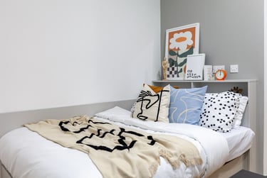 Accessible Gold Studio - Image 1